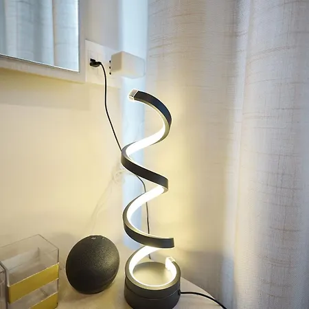 住宿加早餐酒店 Amare - Il Battito Del Mare A Due Passi 朱利亚诺瓦