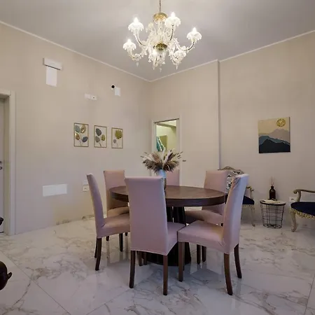 Amare - Il Battito Del Mare A Due Passi 住宿加早餐酒店 朱利亚诺瓦