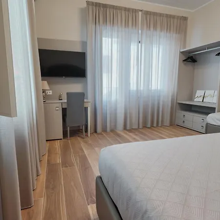 Amare - Il Battito Del Mare A Due Passi Bed & Breakfast 4*