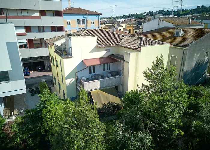 Amare - Il Battito Del Mare A Due Passi