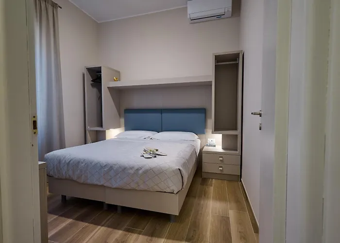 Amare - Il Battito Del Mare A Due Passi Alojamento de Acomodação e Pequeno-almoço Giulianova